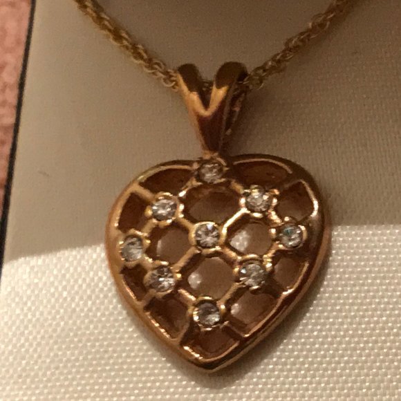 VTG Roman Crystal Set (Heart Necklace + Earrings) - Picture 3 of 5